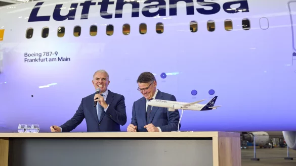 Die Boeing 787 ist bereits die siebte Lufthansa-Maschine, die den Namen des größten deutschen Drehkreuzes Frankfurt trägt. - © -/Lufthansa/dpa