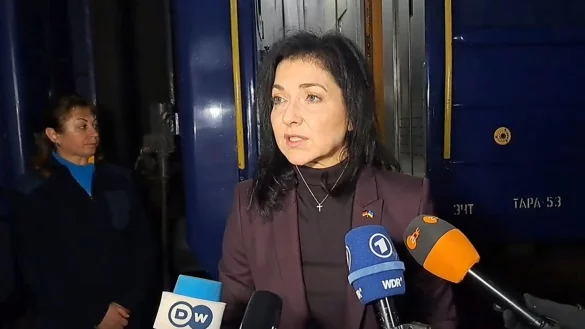 Wirtschaftsministerin Reiche musste in der Nacht wegen des Raketenalarms in Kiew in einen Schutzkeller. - &copy; Andreas Stein/dpa