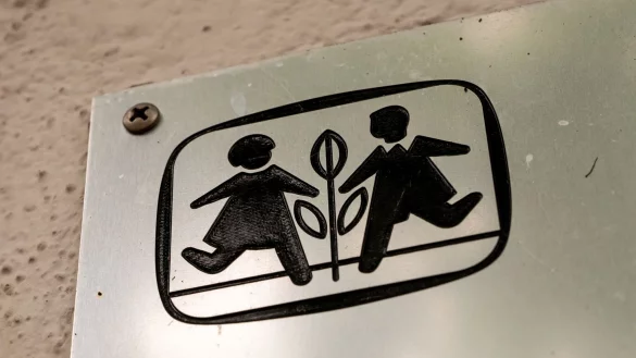 SOS-Kinderdorf Österreich wurde als Mitglied der globalen Hilfsbewegung suspendiert. (Archivbild) - © Peter Kneffel/dpa