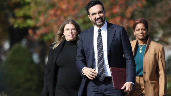 Mamdani hat sich f&uuml;r die &Uuml;bergangszeit schon ein erstes Team an die Seite geholt - es sind allesamt Frauen. - &copy; Heather Khalifa/FR172147 AP/AP/dpa