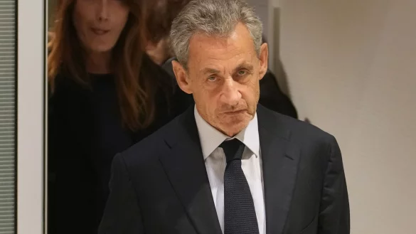 Frankreichs Ex-Pr&auml;sident Sarkozy muss eine weitere Haftstrafe verb&uuml;&szlig;en (Archivbild) - &copy; Christophe Ena/AP/dpa