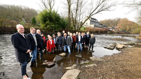 Unternehmer wollen mit einer symbolischen Aktion auf die &laquo;dramatische Lage der Industrie&raquo; hinweisen. - &copy; Roberto Pfeil/dpa