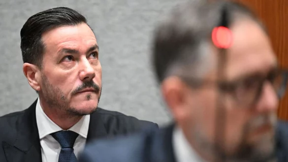 Die Staatsanwaltschaft will eine «tat- und schuldangemessene Bestrafung» von René Benko - © Barbara Gindl/APA/dpa