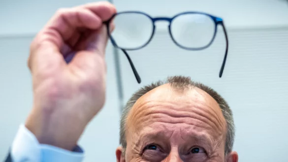 Noch drei Tage vis zur Entscheidung: Wenn man so weit in die Zukunft schauen könnte... - © Michael Kappeler/dpa