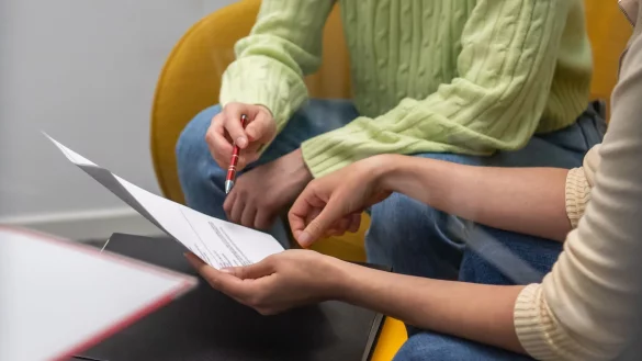 Selbstbestimmung: In einer psychiatrischen Patientenverfügung kann man festlegen, welche medizinischen Maßnahmen in einer psychischen Krisensituation angewandt werden sollen und welche man ablehnt. - © Nico Tapia/dpa-tmn