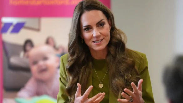 Die Prinzessin zeigt sich besorgt über den Einfluss von Smartphones und anderen Geräten auf soziale Beziehungen. - © Kirsty Wigglesworth/PA Wire/dpa