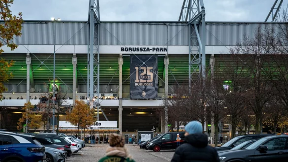 Von der neuen Saison an heißt das Stadion in Mönchengladbach Ista-Borussia-Park. (Archivfoto) - © David Inderlied/dpa