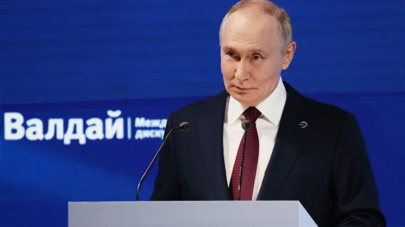 Kremlchef Wladimir Putin warnt vor einer Lieferung von Tomahawk-Raketen an die USA. - &copy; Mikhail Metzel/Pool Sputnik Kremlin/AP/dpa