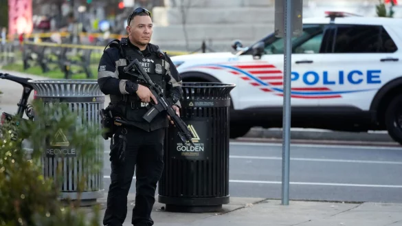 Mitten in Washington sind am Mittwochnachmittag (Ortszeit) Sch&uuml;sse gefallen. - &copy; Mark Schiefelbein/AP/dpa