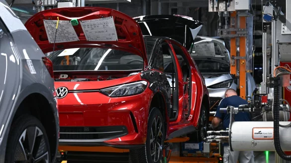 Die EU-Kommission will die Autoindustrie auch mit B&uuml;rokratieabbau entlasten. (Symbolbild) - &copy; Hendrik Schmidt/dpa