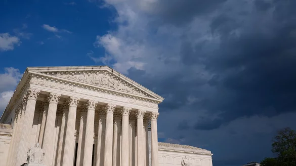 Der Supreme Court st&auml;rkt Trump den R&uuml;cken. - &copy; Susan Walsh/AP/dpa