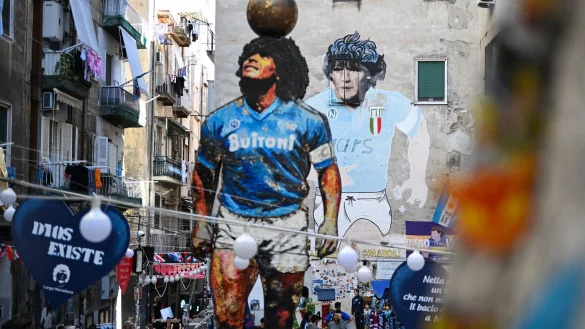 Maradona spielte 1984 bis 1991 in Neapel. (Archivbild) - &copy; Arne Dedert/dpa