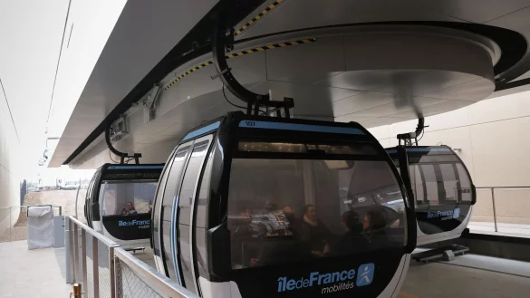 In 18 Minuten verbindet die Linie mehrere Gemeinden mit dem Pariser Metronetz. - &copy; Thomas Samson/AFP/dpa