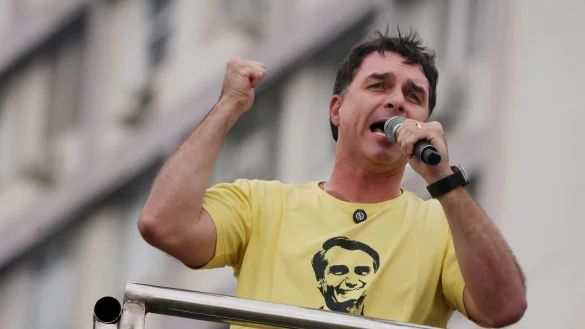 Flávio Bolsonaro will im kommenden Jahr für das Präsidentenamt antreten. (Archivbild) - © Bob Karp/ZUMA Press Wire/dpa