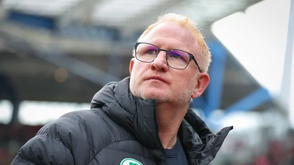 Trainer Heiko Vogel steht mit den F&uuml;rthern vor einer schwierigen Aufgabe. (Archivbild) - &copy; Daniel Karmann/dpa