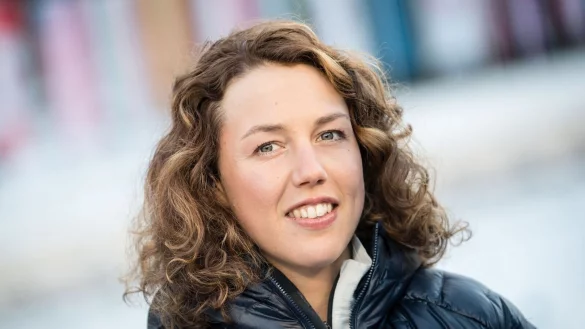 In Erinnerung an die tödlich verunglückte Laura Dahlmeier wird ein Nachwuchspreis nach ihr benannt. (Archiv) - © Matthias Balk/dpa