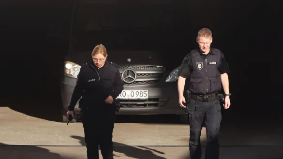 Im Fall Fabian lässt der Anwalt der seit Anfang November in U-Haft sitzenden Tatverdächtigen die Haftgründe prüfen. (Archivbild) - © Danny Gohlke/dpa