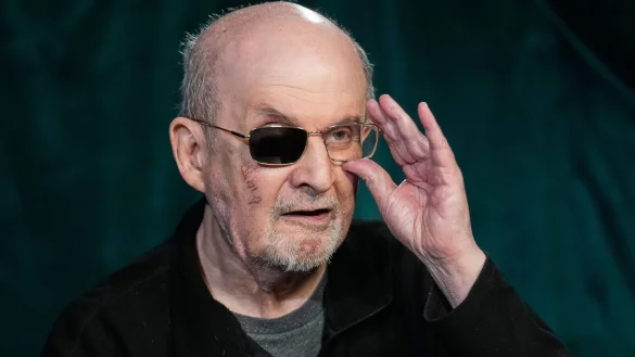 In seinem j&uuml;ngsten Werk &laquo;Die elfte Stunde&raquo; besch&auml;ftigt sich Salman Rushdie der Frage, wie man dem nahenden Tod begegnen sollte. (Archivfoto) - &copy; Richard Drew/AP/dpa