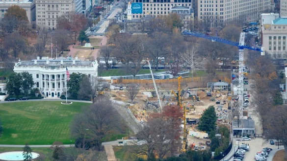 Nun gibt es eine Klage gegen den Bau von Trumps Ballsaal. (Archivbild) - © Pablo Martinez Monsivais/AP/dpa