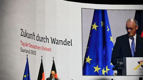 Bundeskanzler Friedrich Merz nutzt die Feier zu 35 Jahre deutscher Einheit f&uuml;r einen Appell zum Aufbruch. - &copy; Jean-Christophe Verhaegen/POOL AFP/dpa