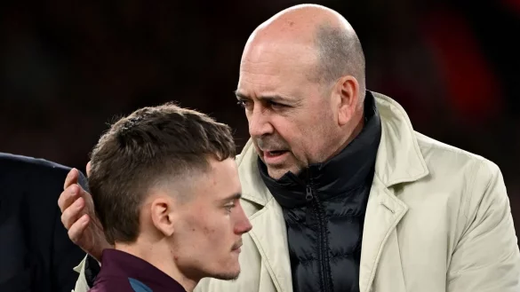 Leverkusens Gesch&auml;ftsf&uuml;hrer Fernando Carro wollte Florian Wirtz unbedingt halten. (Archivbild) - &copy; Federico Gambarini/dpa