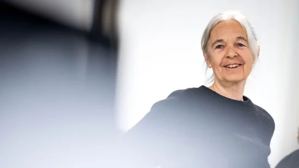 Daniela Klette soll laut Anklage beim Überfall in Bochum das Fluchtfahrzeug gefahren haben. - © Sina Schuldt/dpa