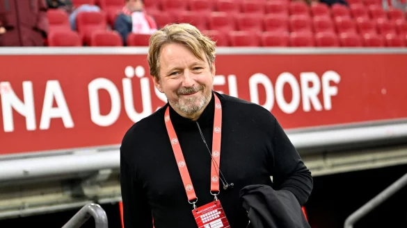 Premiere im Stadion f&uuml;r Fortunas neuen Sportvorstand Sven Mislintat. - &copy; Anke Waelischmiller/dpa