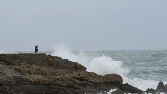 Die K&uuml;sten Galicien sind f&uuml;r ihre gerade im Herbst und Winter wilden St&uuml;rme bekannt. (Archiv-Bild) - &copy; M. Dylan/EUROPA PRESS/dpa