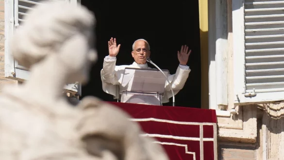 Papst Leo XIV. verrät einige seiner Lieblingsfilme - © Alessandra Tarantino/AP/dpa