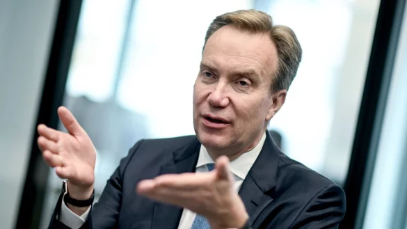 WEF-Pr&auml;sident Brende: &laquo;Sorge, dass sich Blasen bilden k&ouml;nnten, sei es eine Krypto- oder eine KI-Blase.&raquo; (Archivbild) - &copy; Britta Pedersen/dpa