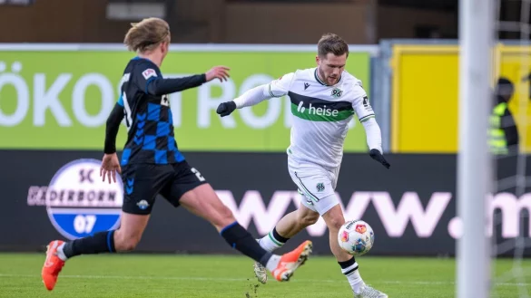 K&auml;llman brachte Hannover in F&uuml;hrung. - &copy; David Inderlied/dpa