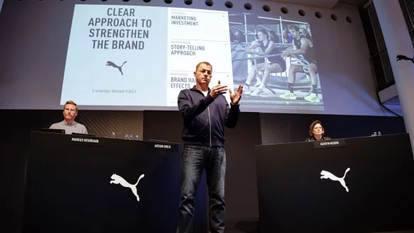 Beim Sportartikelhersteller Puma wird mit dem eisernen Besen gekehrt. - &copy; Daniel L&ouml;b/dpa