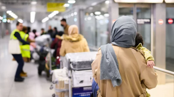 Jahrelang haben die Gefl&uuml;chteten in Pakistan auf eine Einreiseerlaubnis f&uuml;r Deutschland gewartet. (Archivbild) - &copy; Julian Stratenschulte/dpa