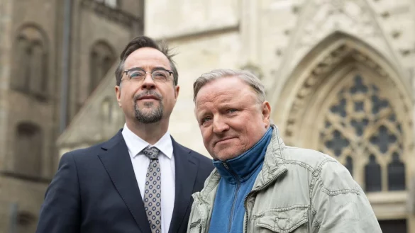 Sie sollen in Münster weiter ermitteln: Jan Josef Liefers und Axel Prahl. (Archivfoto) - © Bernd Thissen/dpa