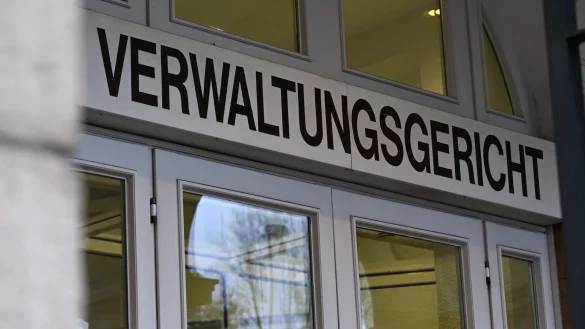 Das Verwaltungsgericht Gelsenkirchen berät über einen Rechtsstreit um die Grundsteuer (Archivbild). - © Wolf von Dewitz/dpa