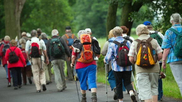 Bei k&ouml;rperlich aktiven Menschen mit pr&auml;klinischem - also noch symptomlosem - Alzheimer wurde ein geringerer kognitiver Abbau als bei k&ouml;rperlich inaktiven erfasst. (Symbolbild) - &copy; Patrick Pleul/dpa-Zentralbild/dpa