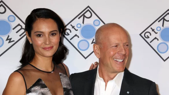 Bruce Willis und Emma Heming Willis sind seit 2009 miteinander verheiratet. (Archiv) - © picture alliance / Nancy Kaszerman/ZUMA Wire/dpa