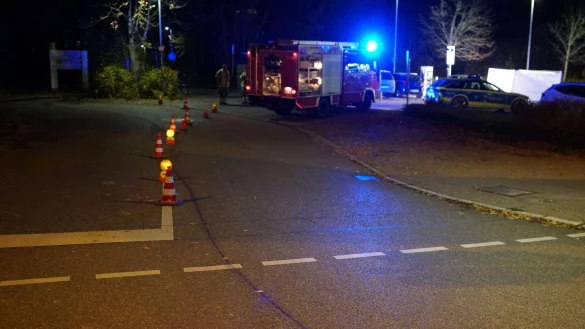 Nach einem gemeinsamen Restaurantbesuch hat ein Autofahrer seinen Bekannten erfasst und knapp 70 Meter mitgeschleift. - &copy; Woelfl/SDMG/dpa