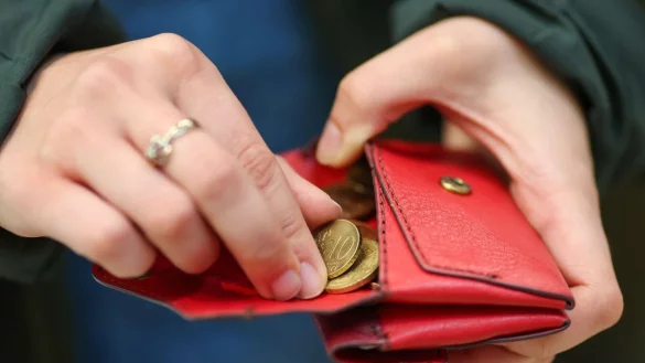 Das Leben in Deutschland ist seit dem russischen &Uuml;berfall auf die Ukraine deutlich teurer geworden. (Symbolbild) - &copy; Jan Woitas/dpa