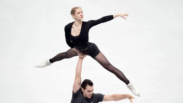 Minerva Hase und Nikita Volodin - hier im Training - liegen nach dem Kurzprogramm bei der EM auf dem zweiten Platz. - &copy; Mike Egerton/PA/AP/dpa