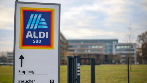 Aldi S&uuml;d besch&auml;ftigt 50.000 Menschen in Deutschland. - &copy; Christoph Reichwein/dpa