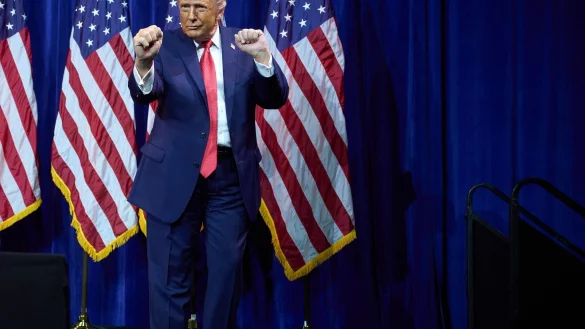 F&uuml;r ihn sind viele seiner durchgesetzten Z&ouml;lle eine Freude: US-Pr&auml;sident Donald Trump. (Archivbild) - &copy; Evan Vucci/AP/dpa