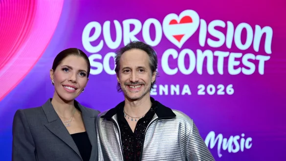 Das Moderatoren-Duo f&uuml;r den ESC im Mai in Wien steht fest: Victoria Swarovski und Michael Ostrowski. - &copy; Roland Schlager/APA/dpa