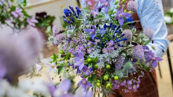 Ein sch&ouml;ner Blumenstrau&szlig; mitten im Winter &ndash; in Essen beginnt die IPM. - &copy; Rolf Vennenbernd/dpa