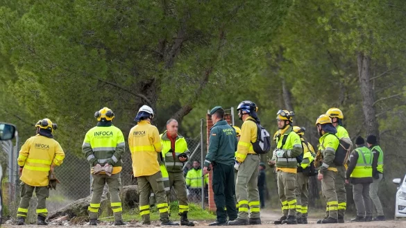 Unter den geborgenen Opfern ist auch eine Frau aus Deutschland. - &copy; Francisco J. Olmo/EUROPA PRESS/dpa