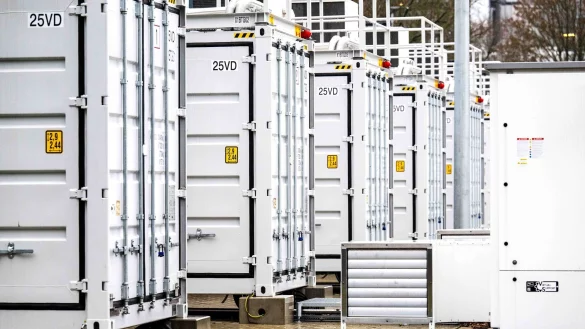 In Lingen betreibt der Energiekonzern RWE bereits einen Batteriespeicher mit 45 Megawatt Leistung. Ein neuer soll 400 Megawatt haben - und der gr&ouml;&szlig;te in Niedersachsen werden. - &copy; Sina Schuldt/dpa