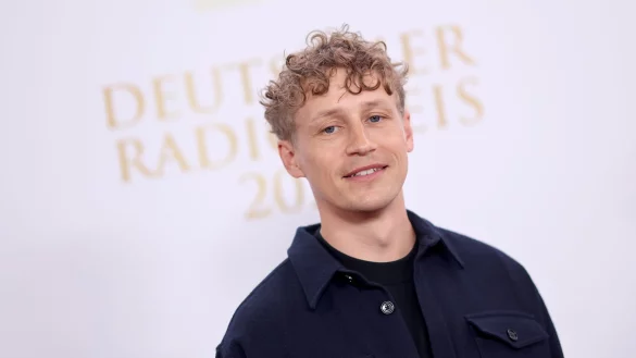 Tim Bendzko singt &uuml;ber den Mut, sich zu ver&auml;ndern. (Archivbild) - &copy; Christian Charisius/dpa