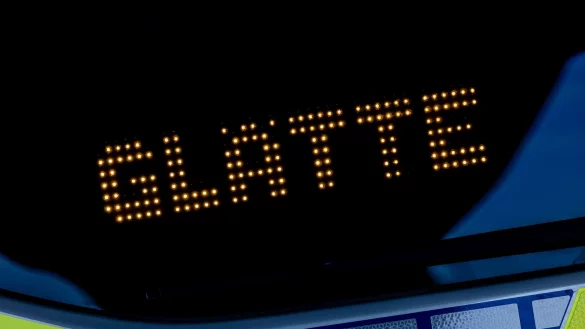 Montagmorgen k&ouml;nnte es in weiten Teilen Nordrhein-Westfalens sehr glatt werden. (Symbolbild) - &copy; Rolf Vennenbernd/dpa