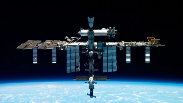 Eine Astronauten-Crew muss wegen eines medizinischen Vorfalls fr&uuml;her zur&uuml;ck zur Erde kommen. (Archivfoto) - &copy; -/Roscosmos State Space Corporation via AP/dpa