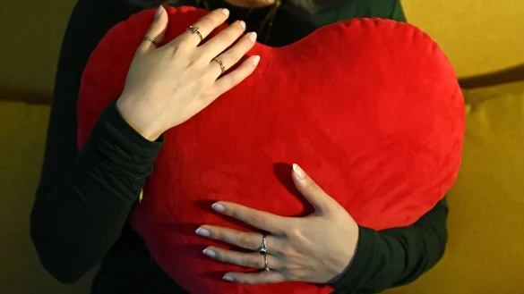 F&uuml;r die Studie wurden Antworten von mehr als 17.000 jungen Menschen ausgewertet. - &copy; Elisa Schu/dpa